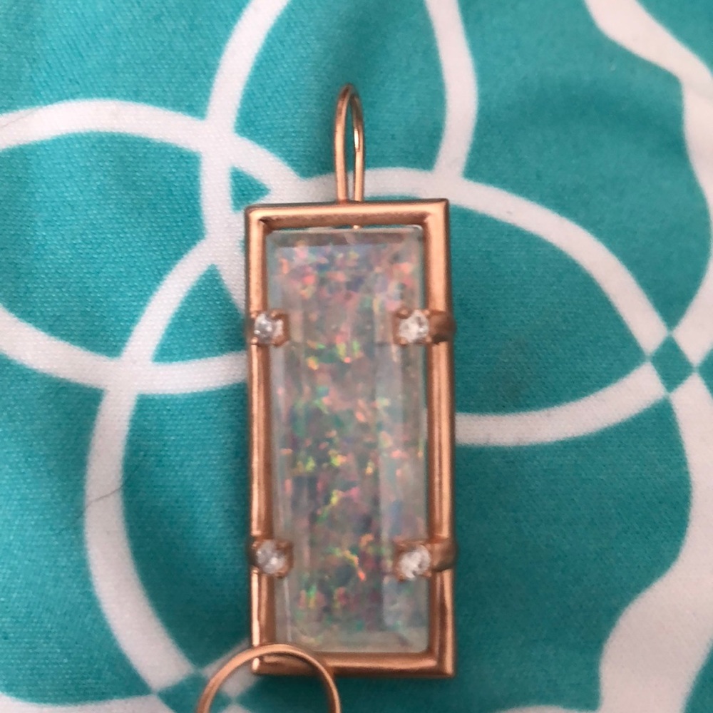 Gorgeous Kendra Scott Rose Gold Opal earrings